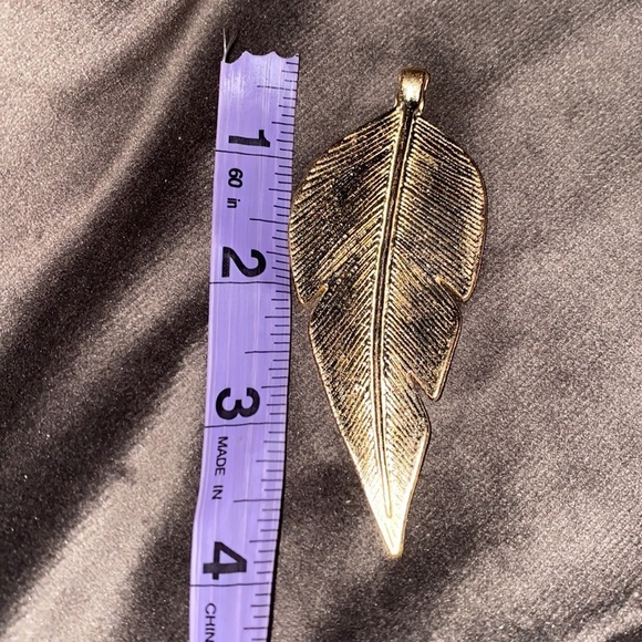 18k brushed gold  tone plated leaf pendant - Picture 5 of 9
